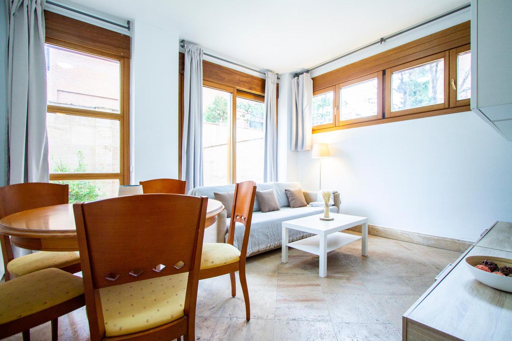 Apartamentos Villablino Arturo Soria Madrid Dış mekan fotoğraf