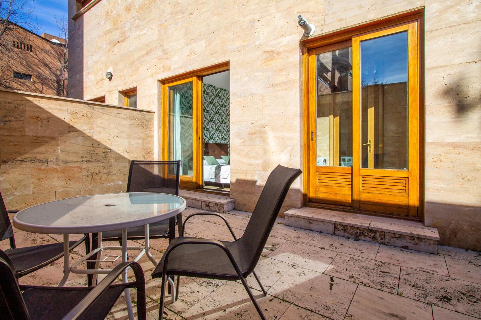 Apartamentos Villablino Arturo Soria Madrid Dış mekan fotoğraf