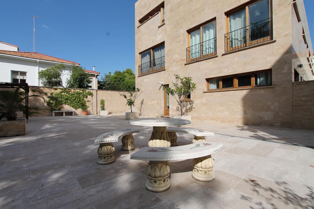 Apartamentos Villablino Arturo Soria Madrid Dış mekan fotoğraf